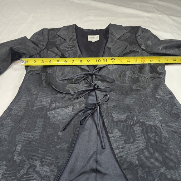 Armani collezioni woman floral Embossed black blazer size 8 - Picture 14 of 15